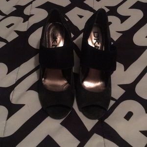 DKNYC wedge heels